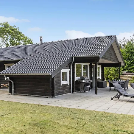 3 Bedroom Cozy In * Højslev