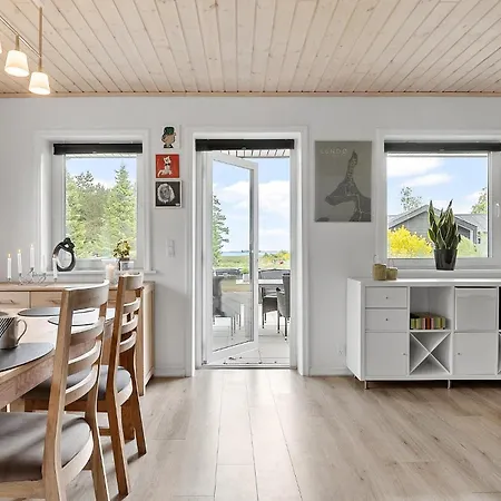 3 Bedroom Cozy In * Højslev