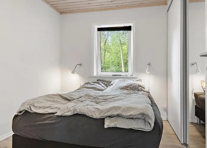 3 Bedroom Cozy In *