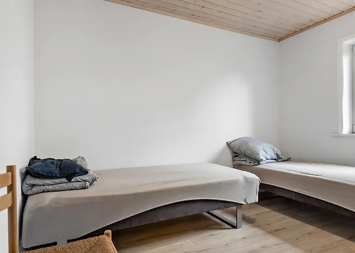 Prázdninový dům 3 Bedroom Cozy In *