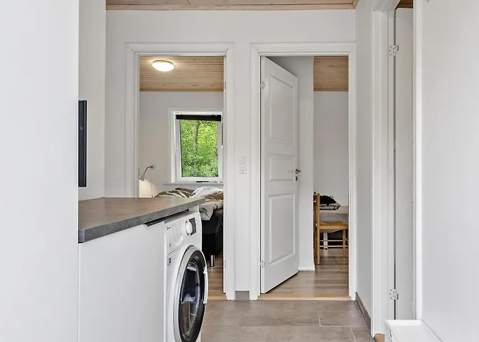 3 Bedroom Cozy In *